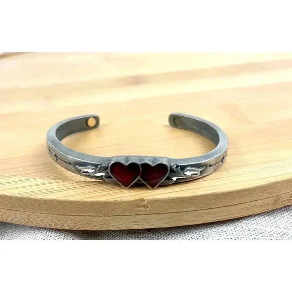 VTG Pewter Dual Hearts Cuff Bracelet Stamped SISK CB16 Unique - Picture 6 of 14